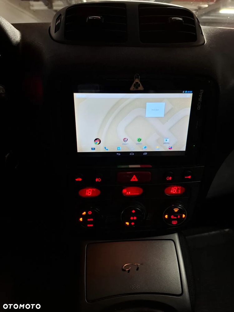 Alfa Romeo GT 1.9JTD 16V Q2 - 24