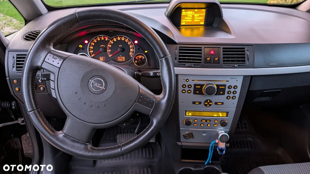 Opel Meriva 1.6 Cosmo MTA - 19
