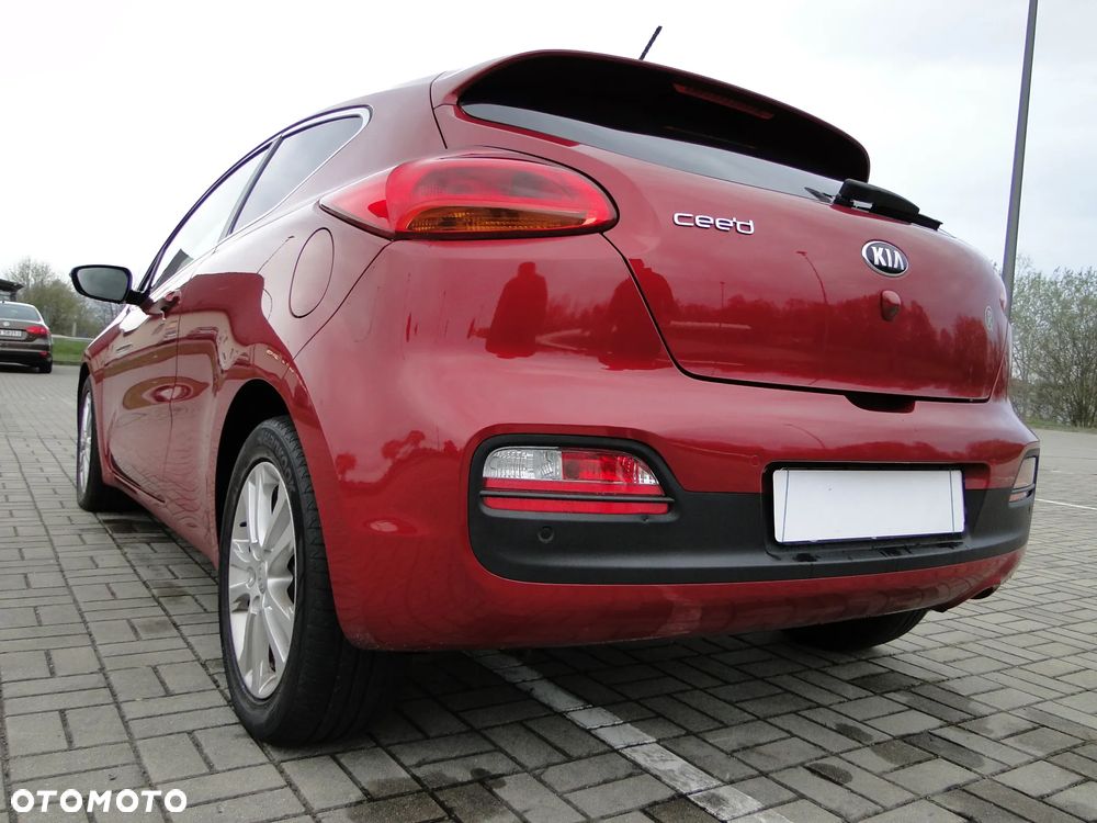 Kia ProCeed 1.6 GDI DCT Spirit - 4