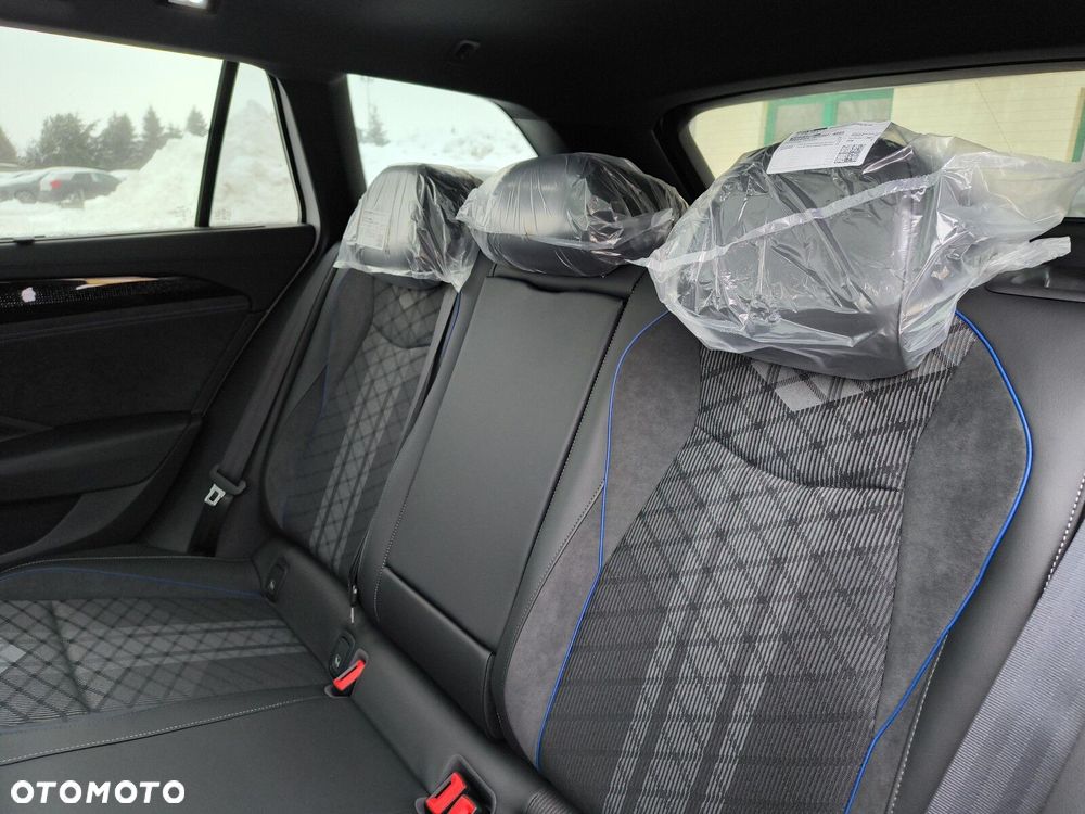 Volkswagen Passat Variant 2.0 TSI R-Line Plus DSG - 16