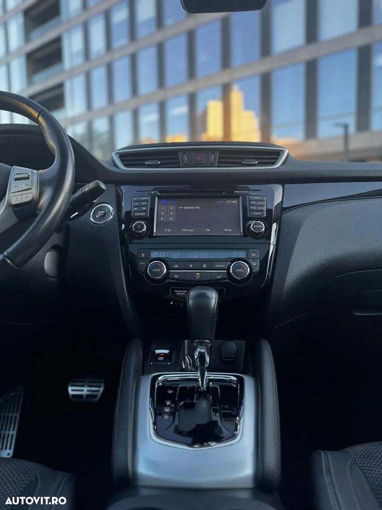 Nissan Qashqai 1.6 DCI Xtronic TEKNA - 18