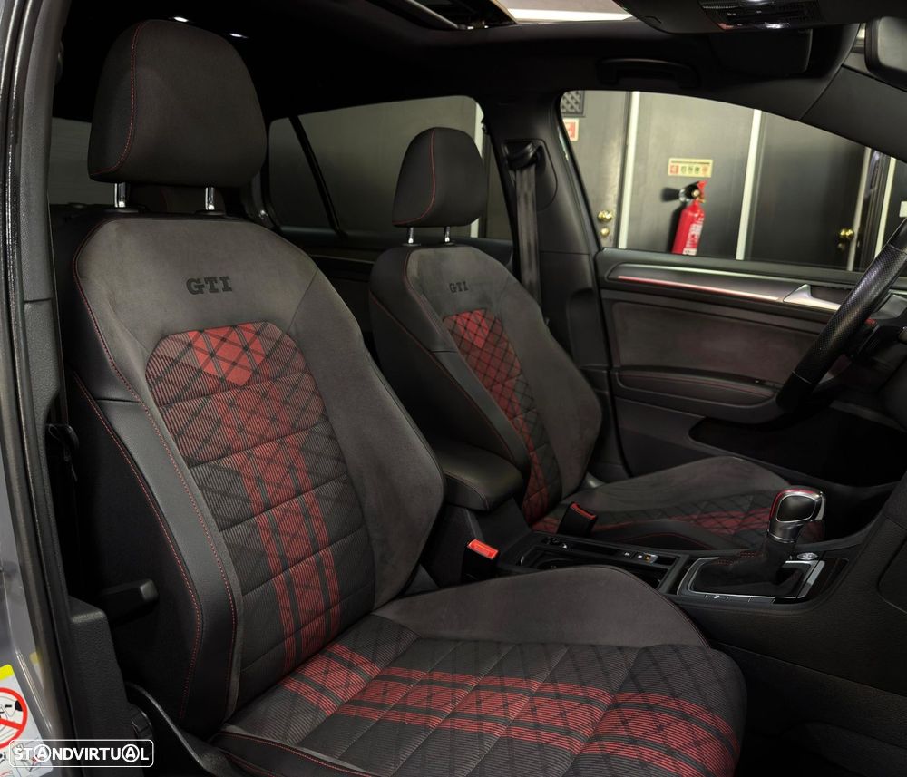 VW Golf GTI TCR 2.0 TSI OPF DSG - 9