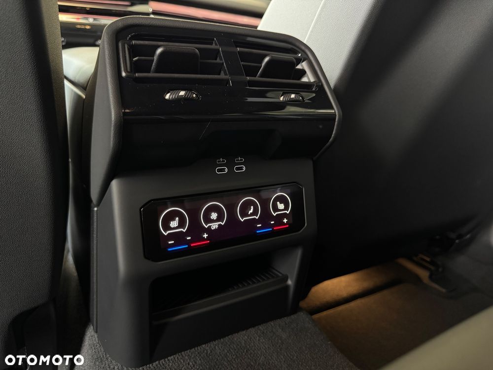 BMW Seria 5 540d xDrive - 34