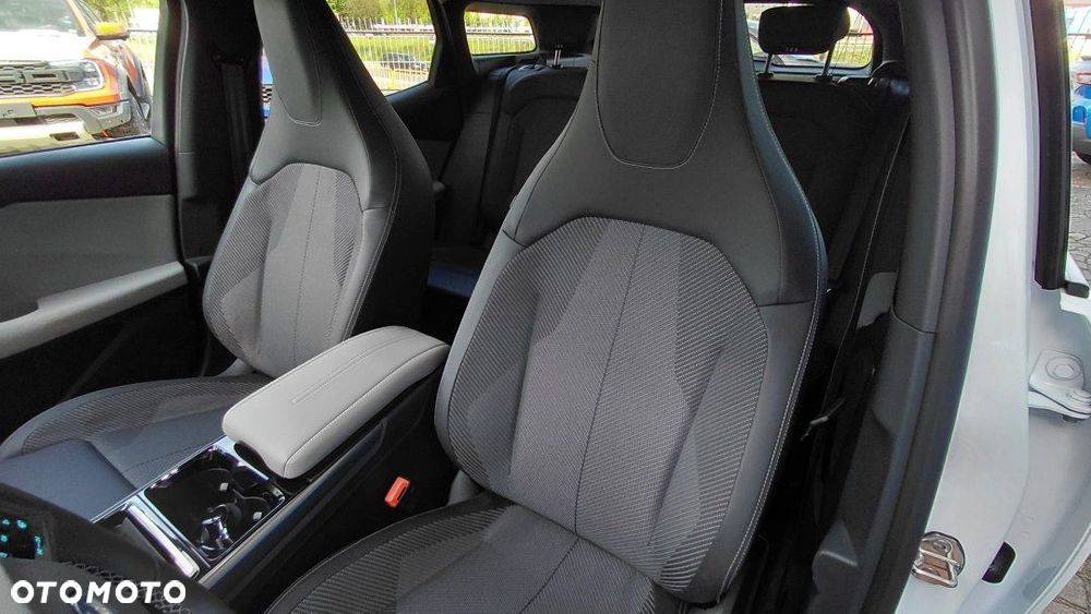 Ford Explorer - 16