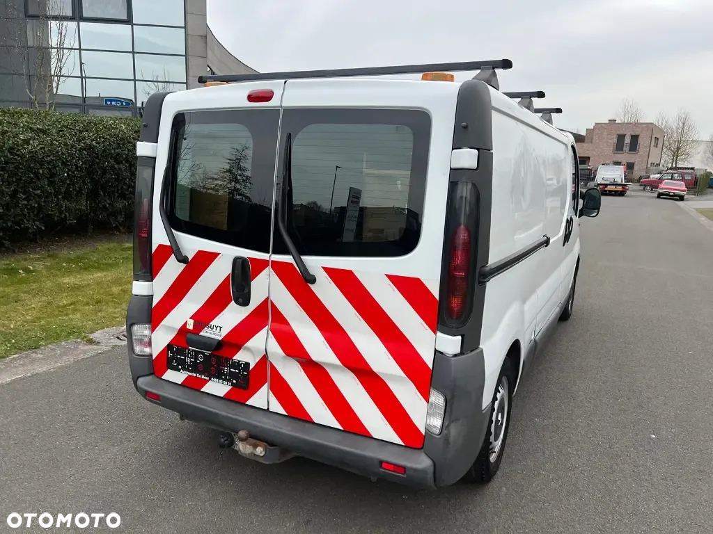 Renault Traffic - 6