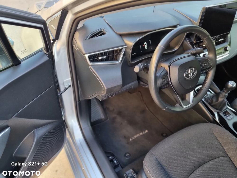 Toyota Corolla 1.5 Comfort - 11
