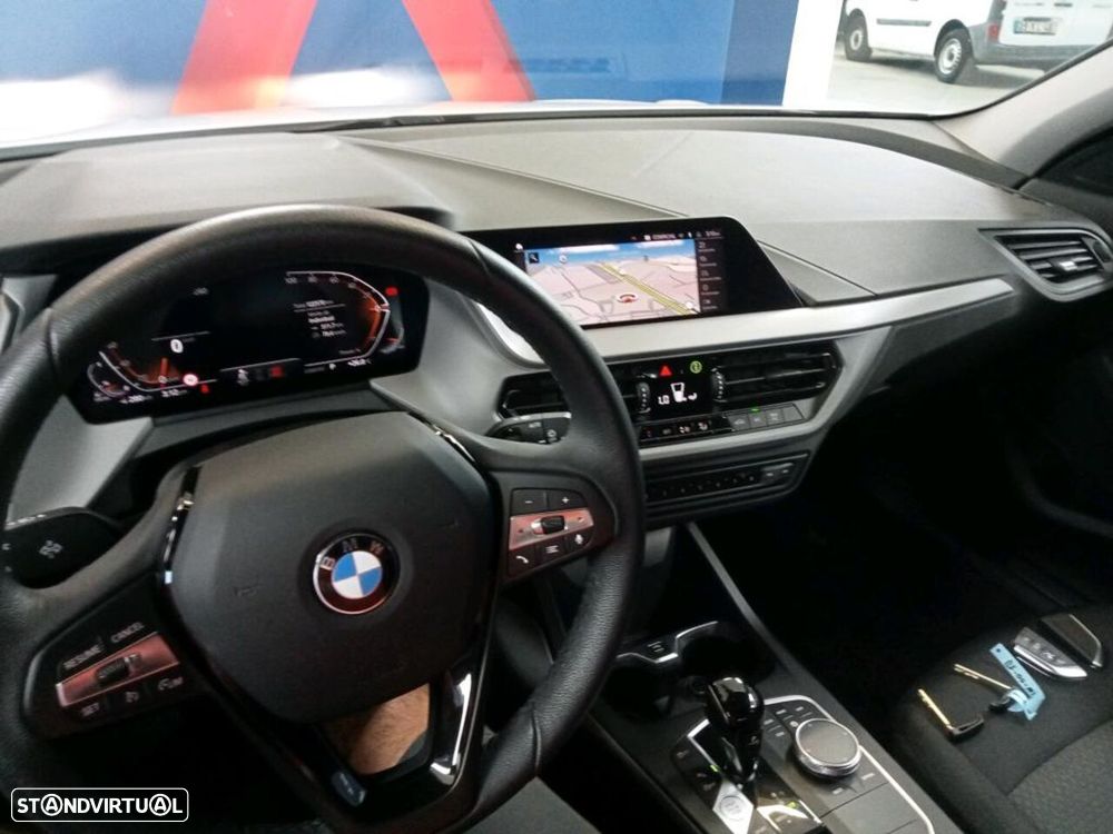 BMW 116 d Advantage Auto - 3