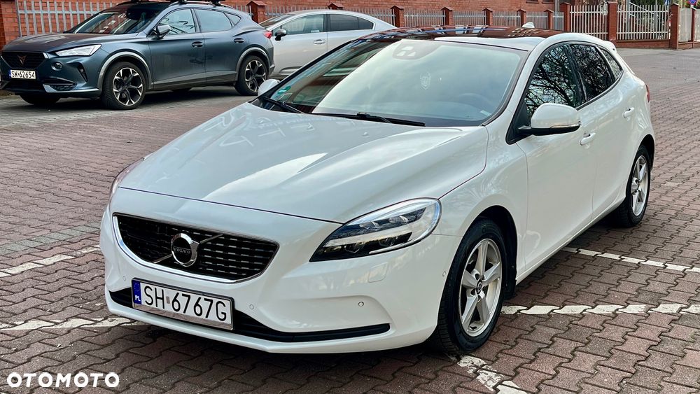 Volvo V40 T3 Momentum - 4