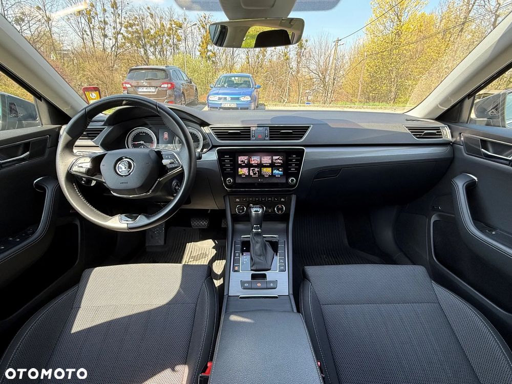 Skoda Superb 2.0 TDI SCR 4x4 Style DSG - 10