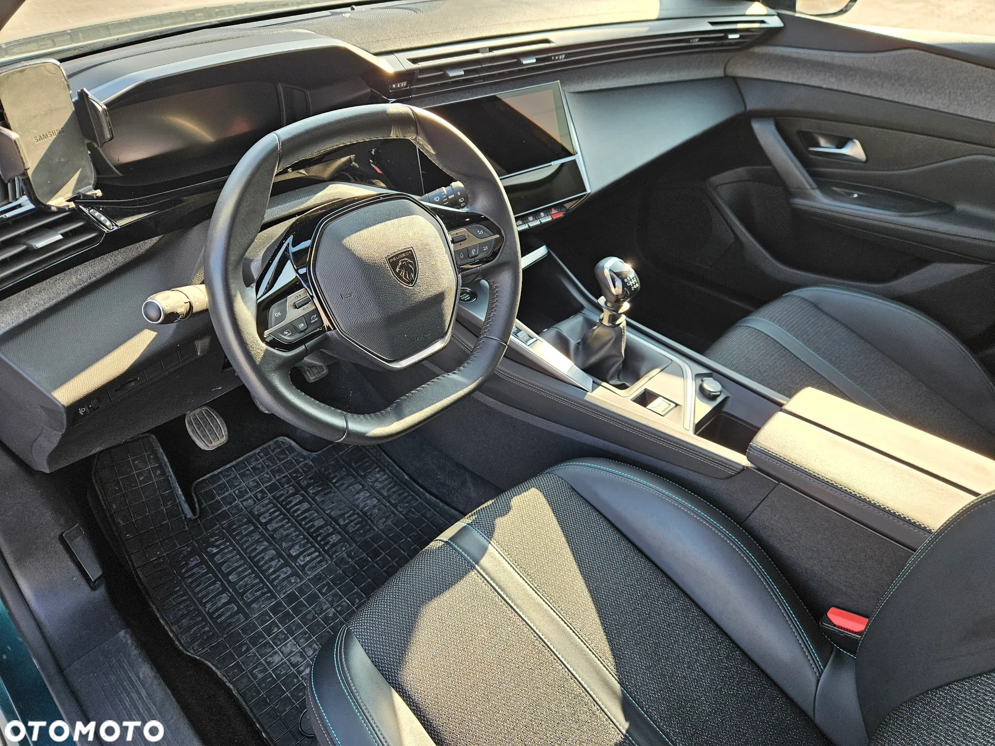 Peugeot 308 1.2 PureTech Allure S&S - 12