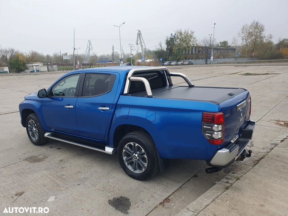 Mitsubishi L200 Double Cab 2.2 DI-D A/T Instyle - 23