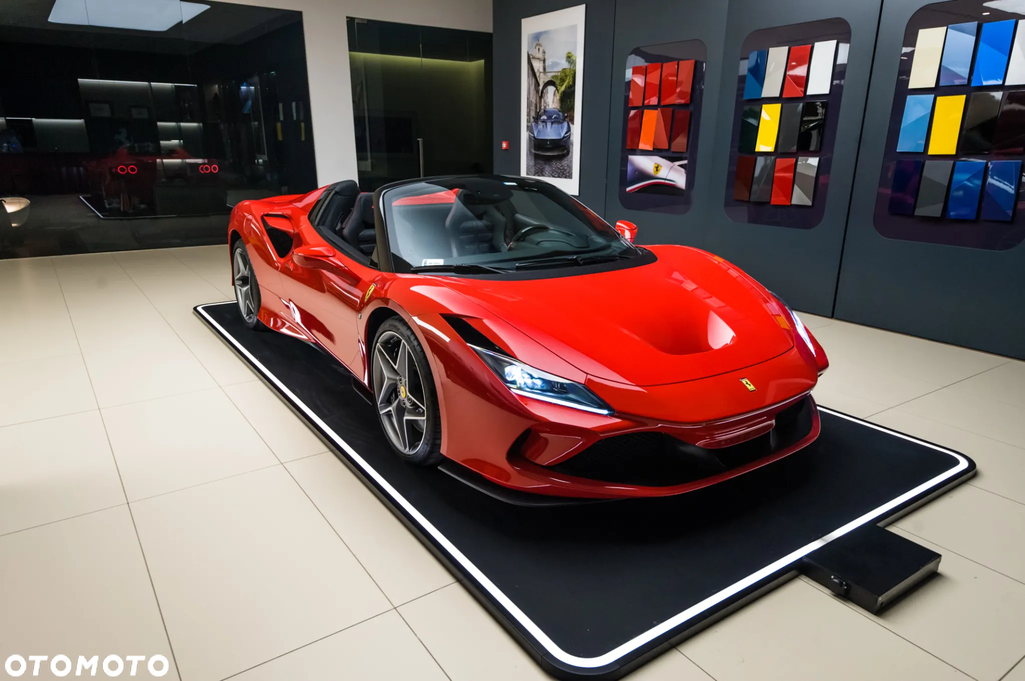 Ferrari F8 Spider - 33