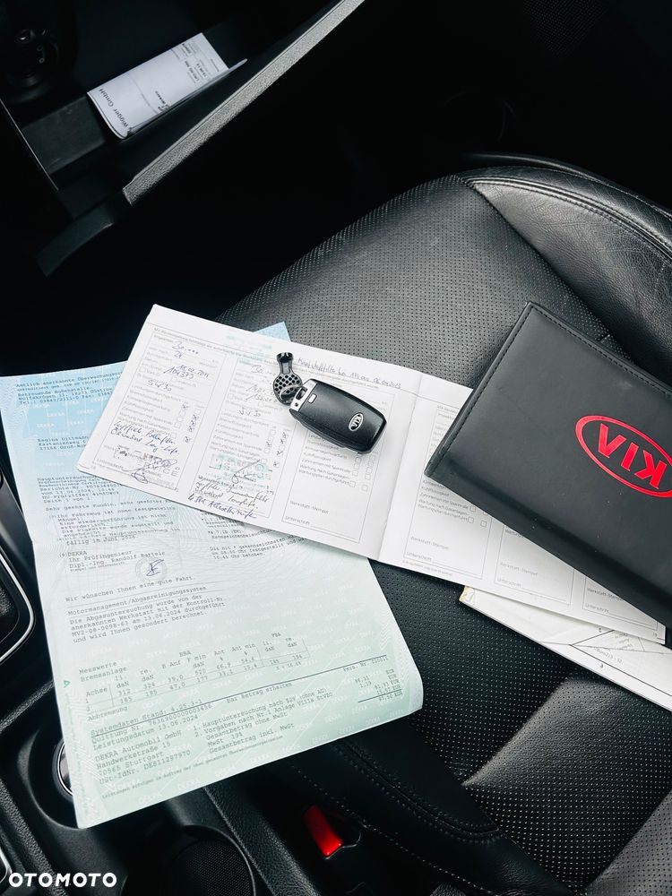 Kia Carens 1.7 CRDi XL 7os - 24