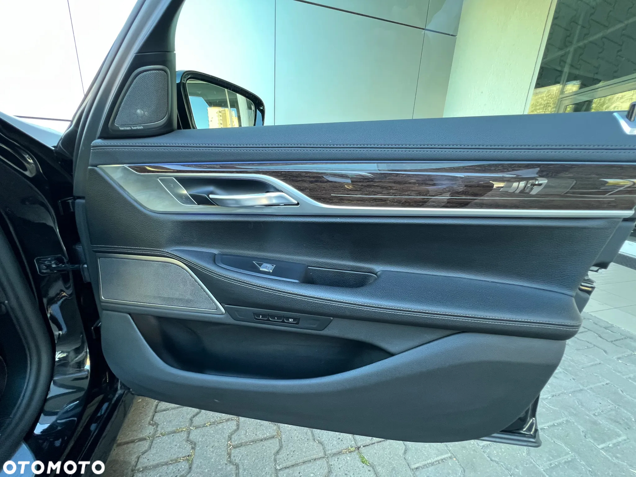 BMW Seria 7 730d xDrive sport - 30