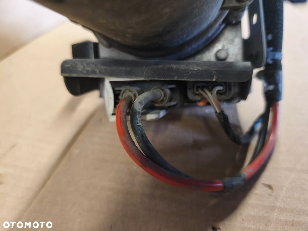 POMPA WSPOMAGANIA 9803319180 CITROEN C4 II B7 DS4 - 4
