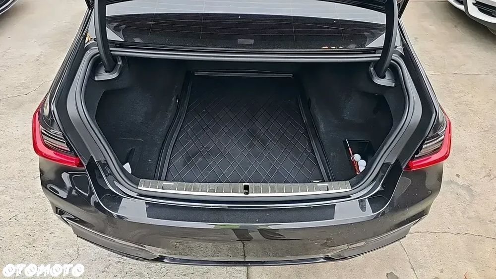 BMW Seria 7 740Li xDrive sport - 10