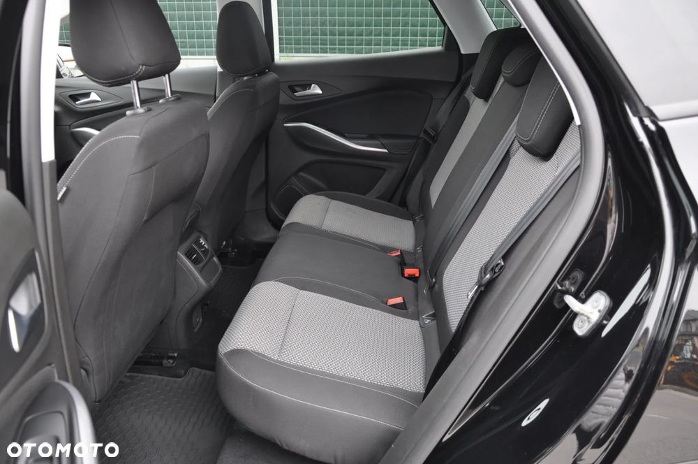 Opel Grandland X 1.2 T GPF Design Line S&S - 10