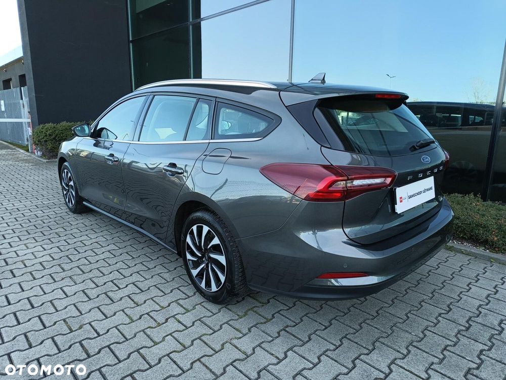 Ford Focus 1.0 EcoBoost Titanium - 11