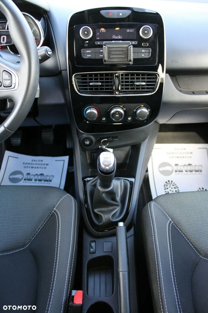 Renault Clio 1.2 16V Life - 19