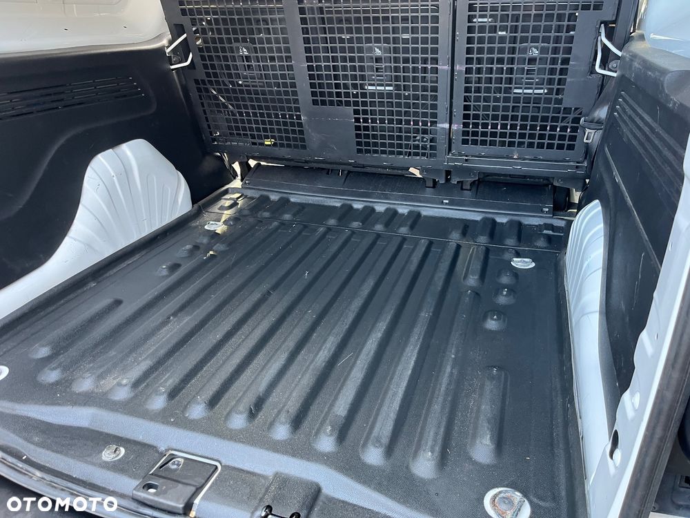 Toyota Proace City - 23