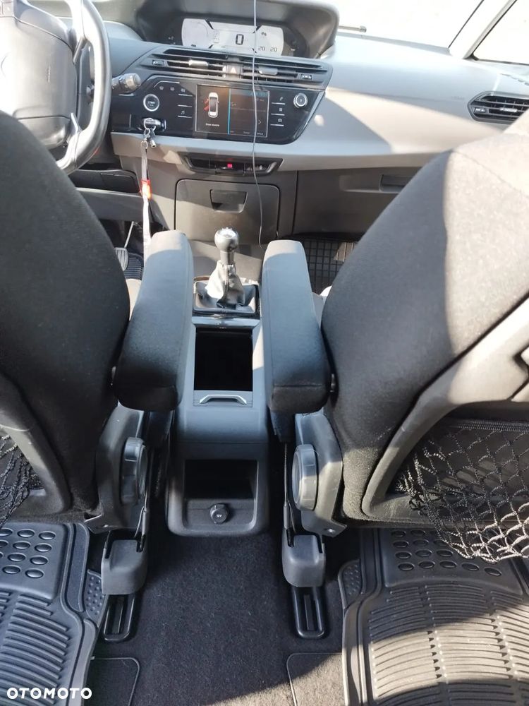Citroën C4 Picasso - 9