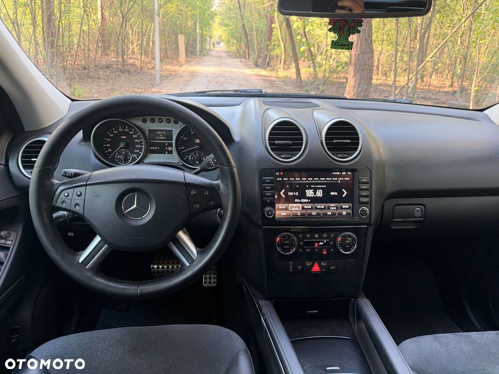 Mercedes-Benz ML 350 4-Matic - 7