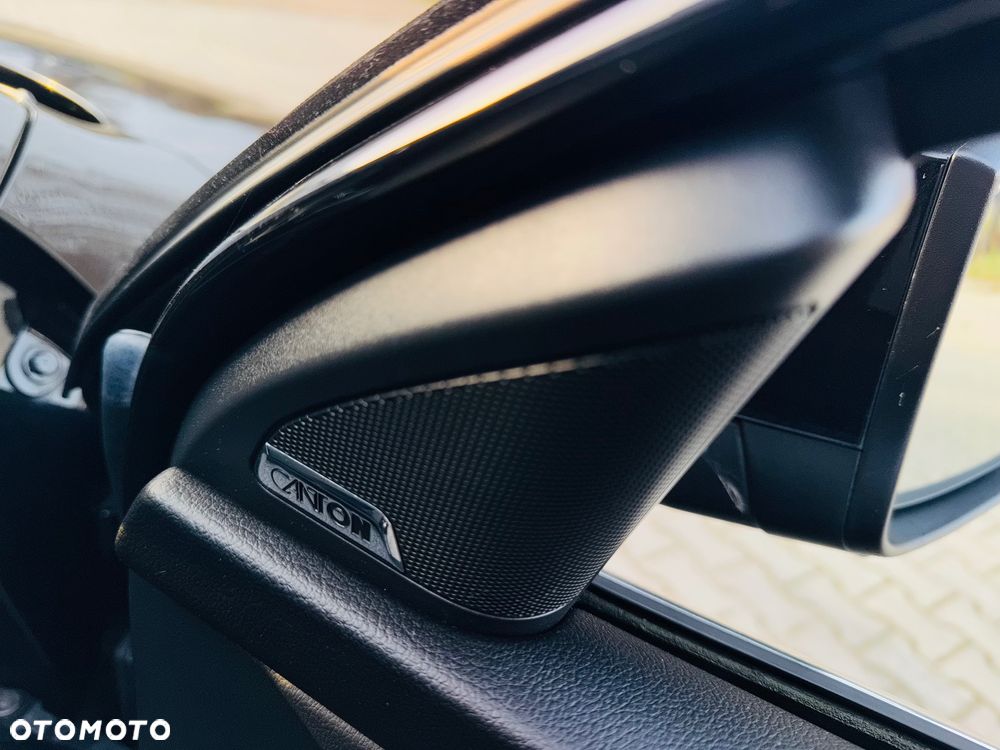 Skoda Octavia 1.6 TDI DSG Premium Edition - 38