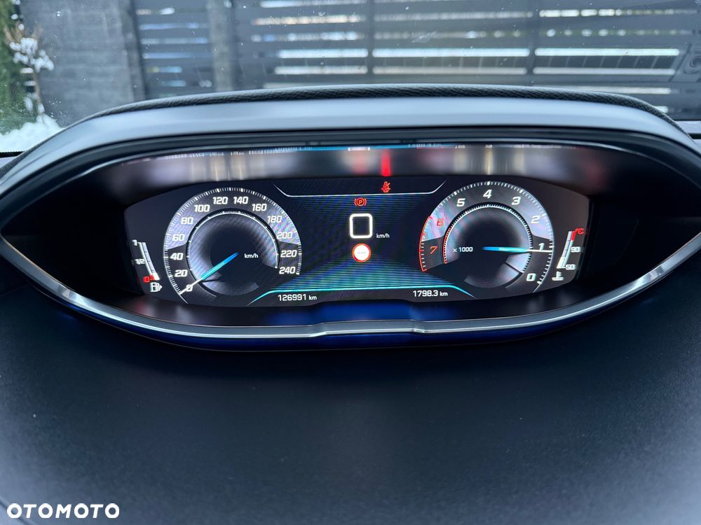 Peugeot 3008 PureTech 130 Stop & Start GPF Allure - 19