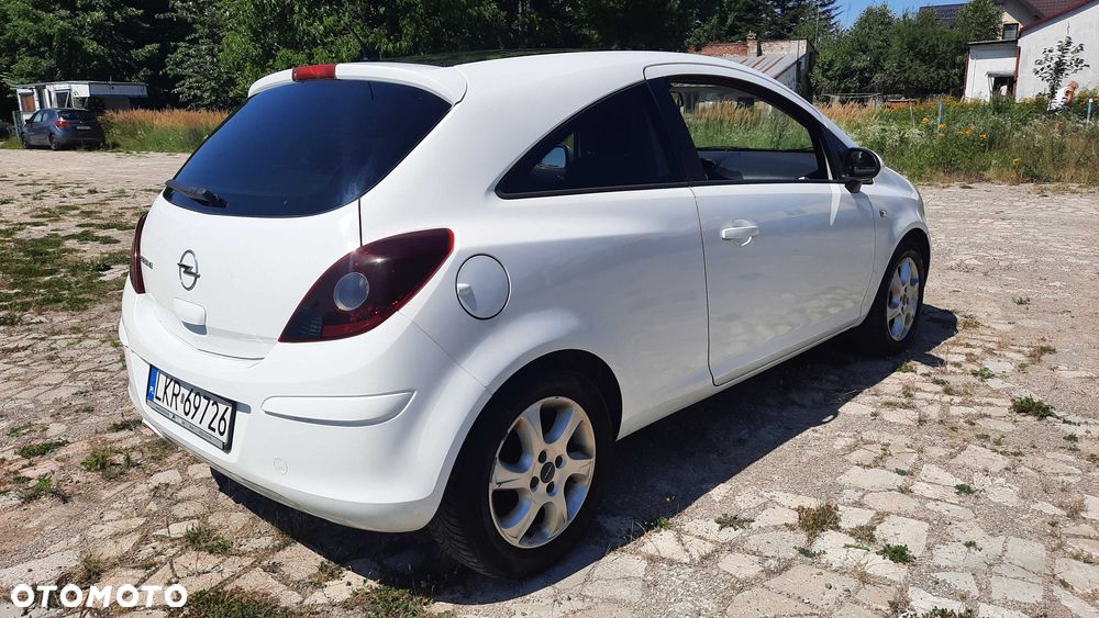 Opel Corsa - 4
