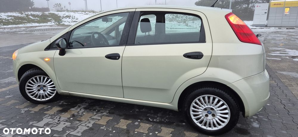 Fiat Punto 1.2 16V Dynamic - 4