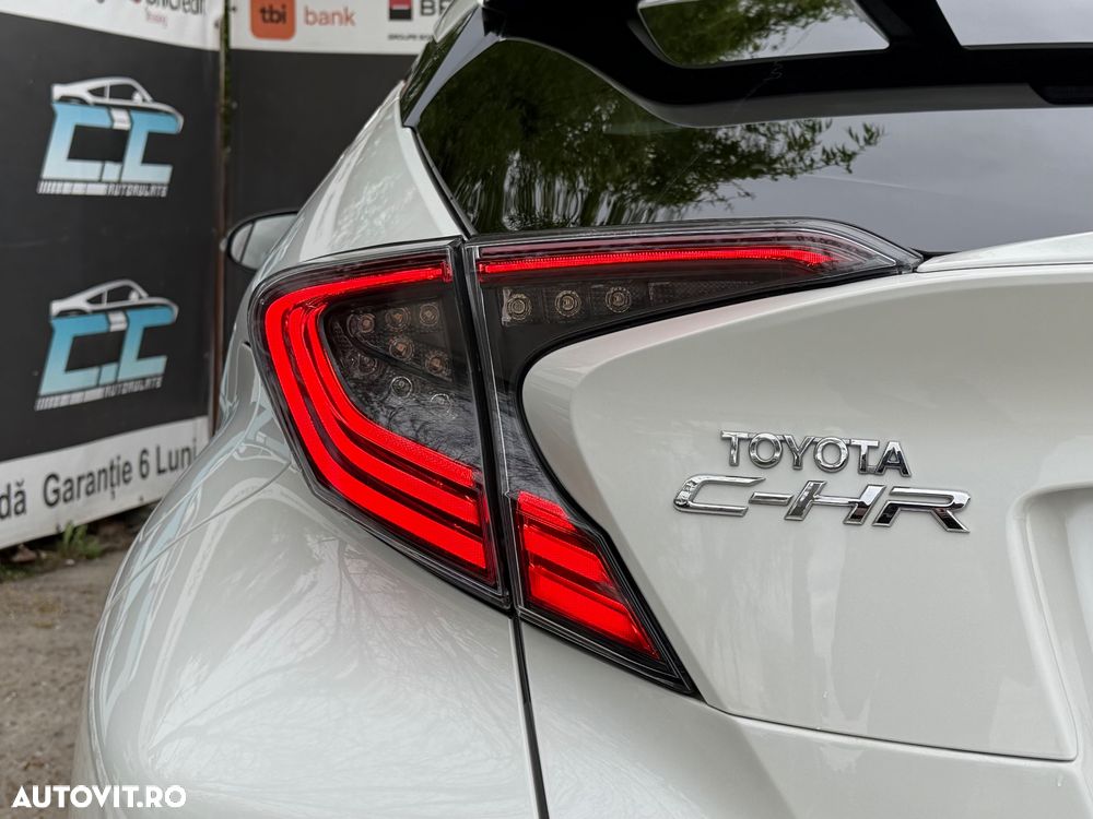 Toyota C-HR Lounge - 32