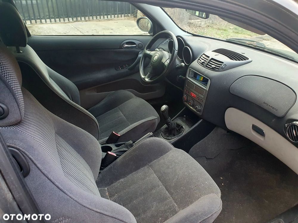 Alfa Romeo 147 - 6