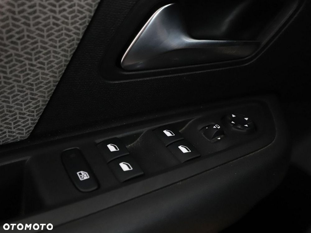 Citroën C4 1.2 PureTech Shine S&S - 36