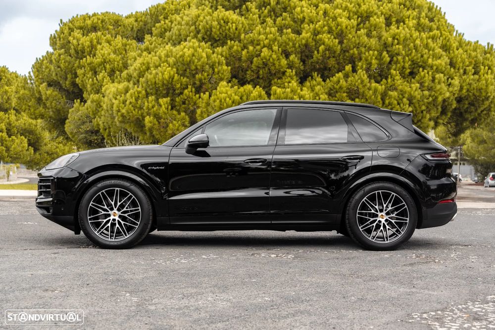 Porsche Cayenne E-Hybrid - 2