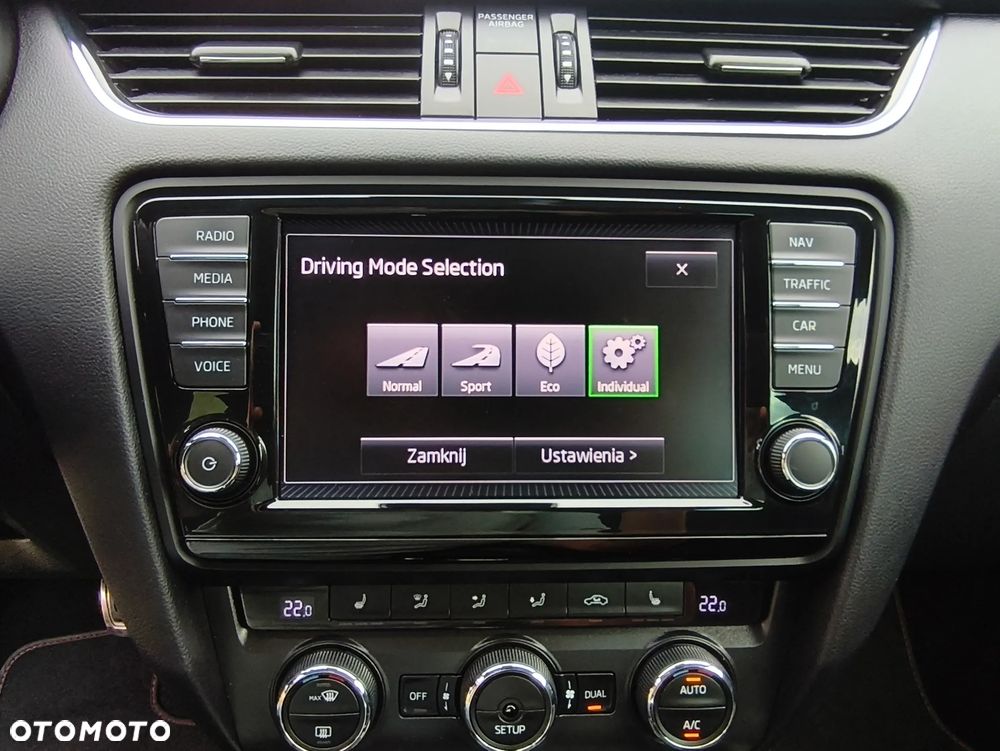 Skoda Octavia 2.0 TDI DSG RS - 30