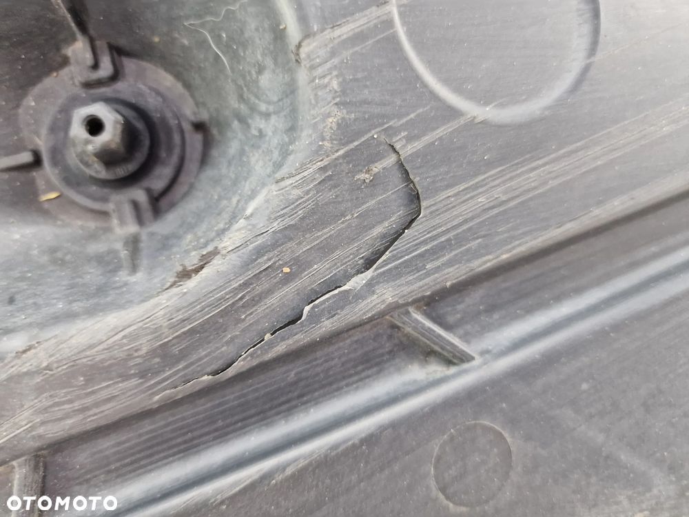 SKODA OCTAVIA 3 III / VW SPORTSVAN LEWA / PRAWA OSŁONA PODWOZIA , NR 5Q0825202S / 5Q0825201S , NR AUKCJI NSŁ294 - 13