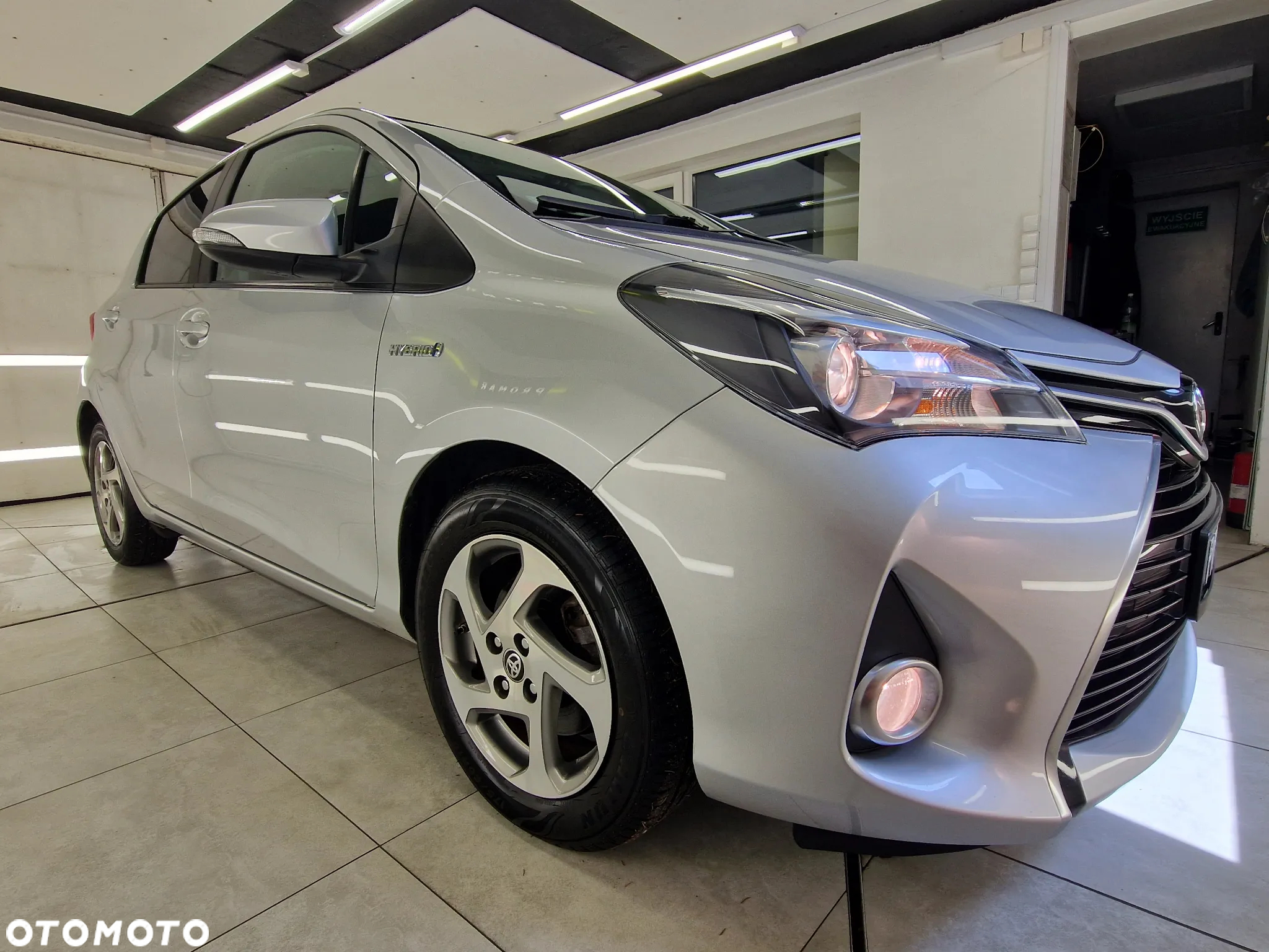 Toyota Yaris Hybrid 1.5 VVT-i Comfort - 10
