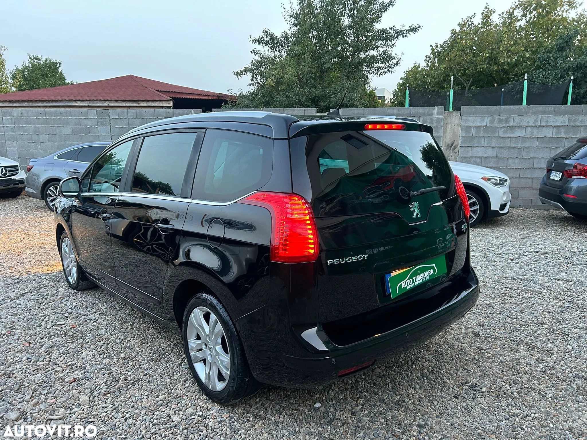 Peugeot 5008 - 5