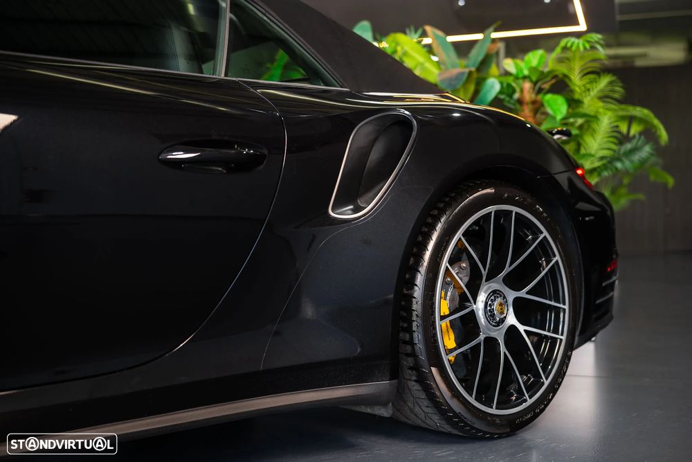 Porsche 911 (991) Turbo S Cabriolet - 9