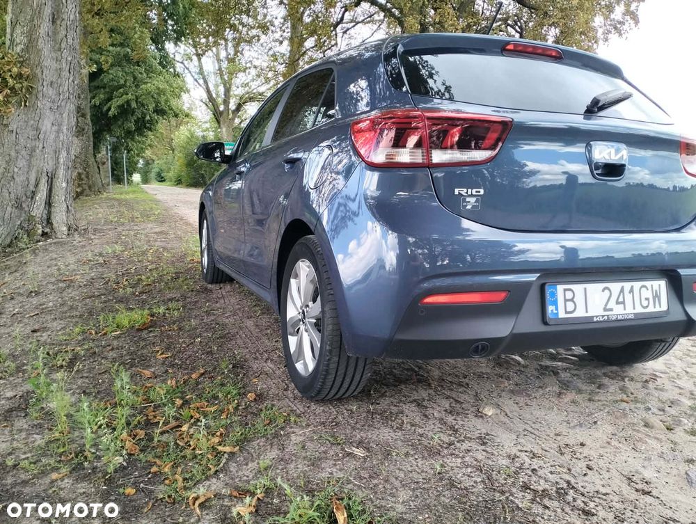 Kia Rio - 4