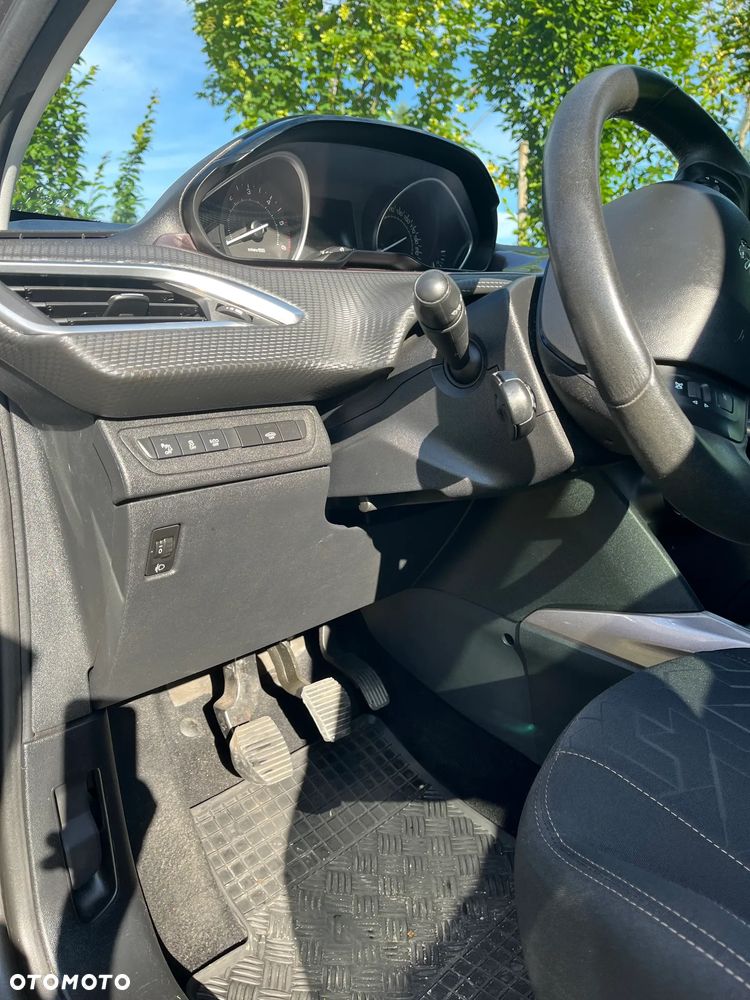 Peugeot 2008 1.6 e-HDi Active S&S - 14