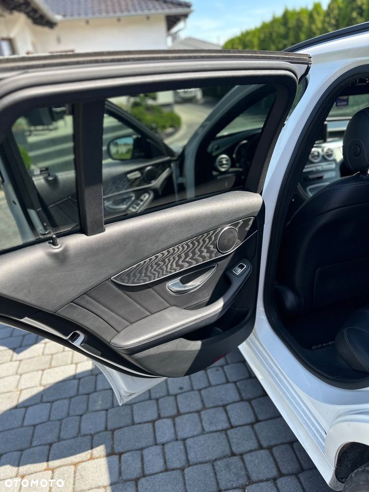 Mercedes-Benz C-Class 2018 photo 5