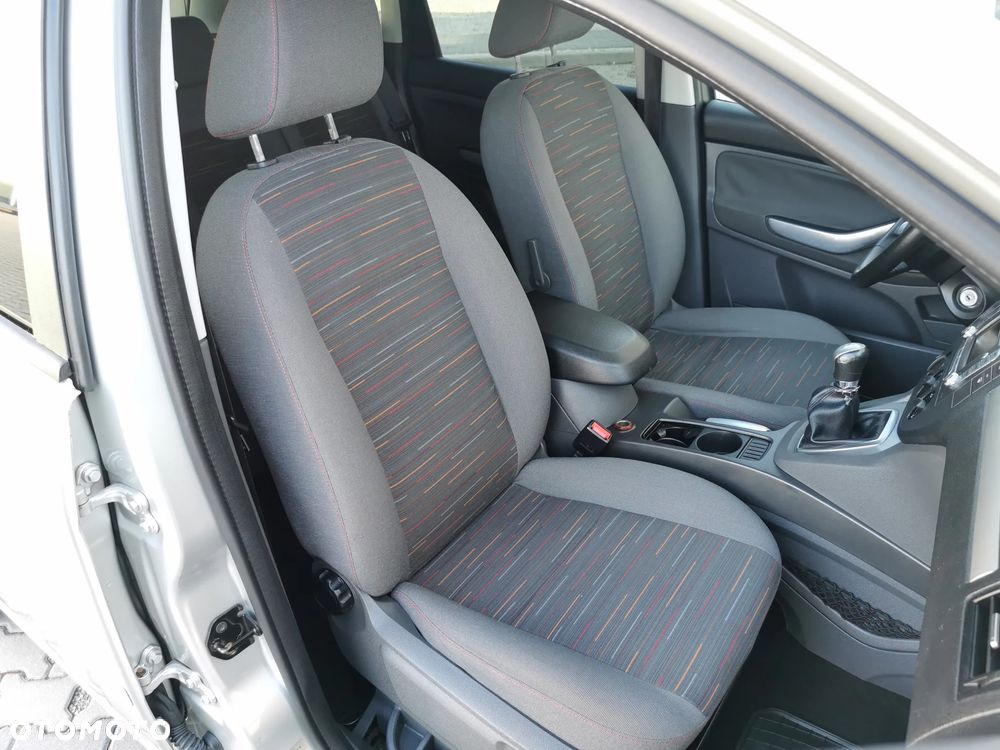 Ford Focus C-Max 1.8 TDCi Ghia - 8