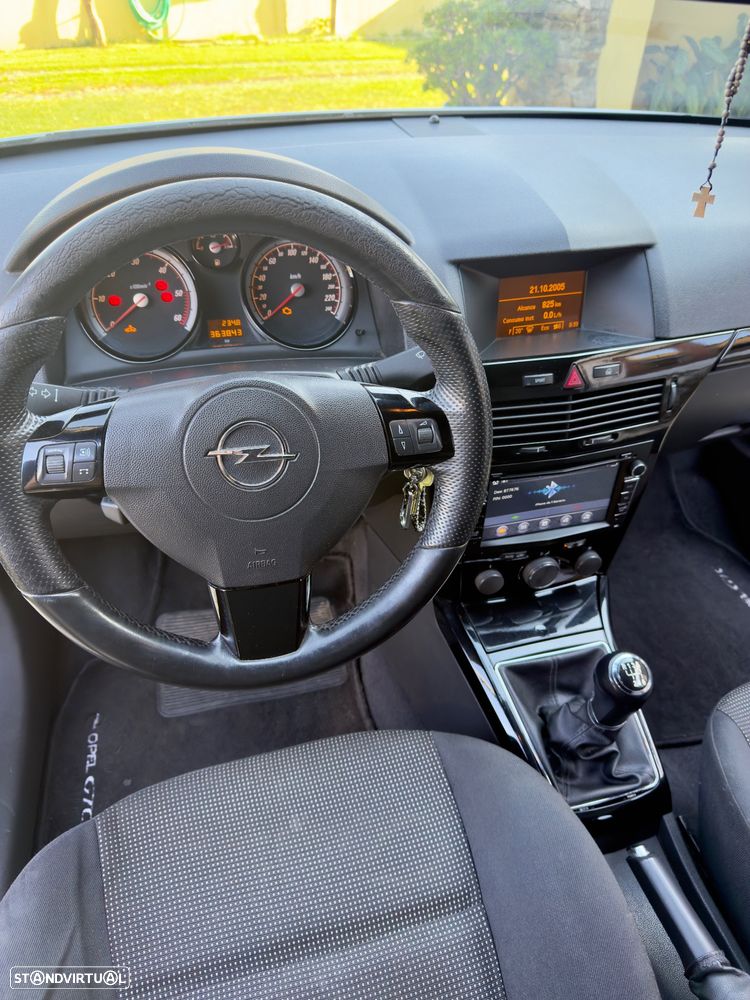 Opel Astra GTC 1.9 CDTI - 6