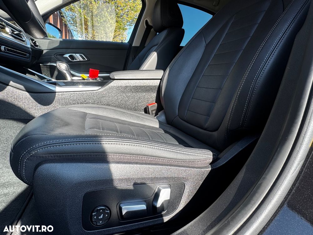 BMW Seria 3 330e Aut. Luxury Line - 27