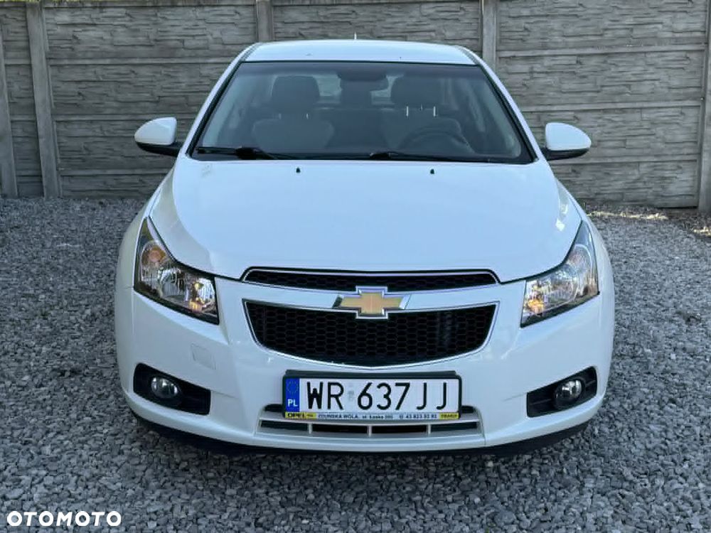 Chevrolet Cruze 1.8 LT+ - 12