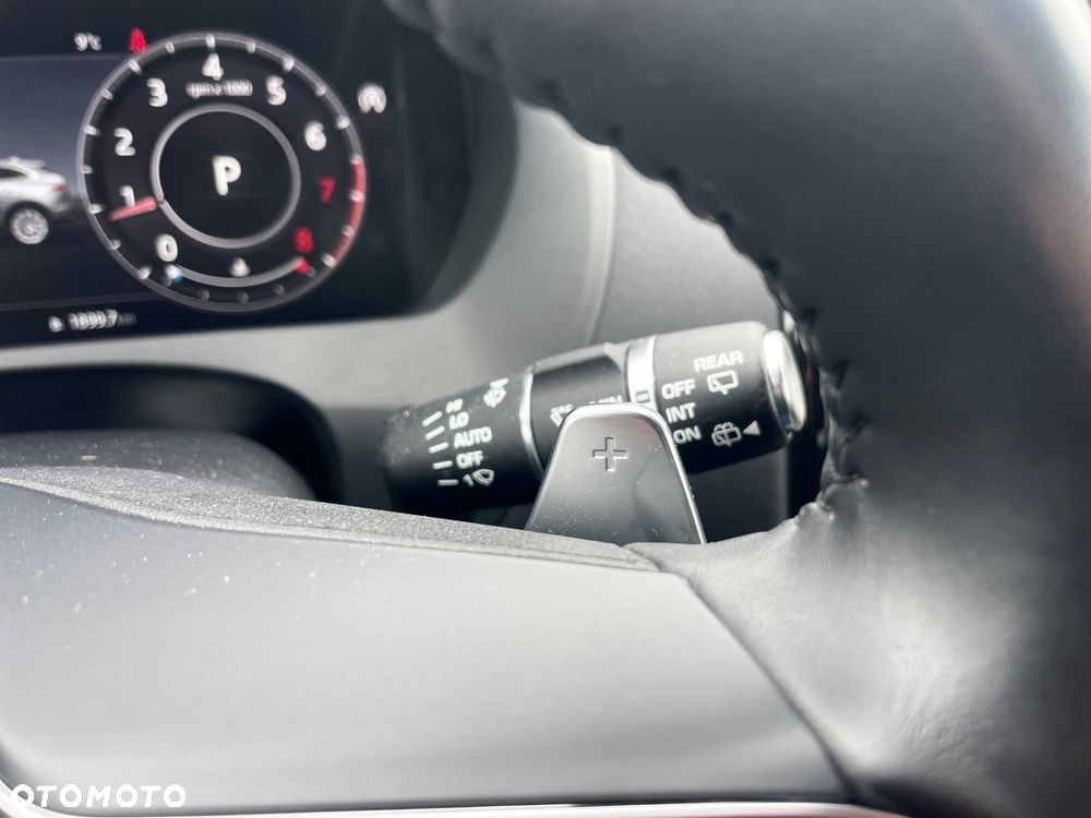 Jaguar F-Pace 25t AWD R-Sport - 22