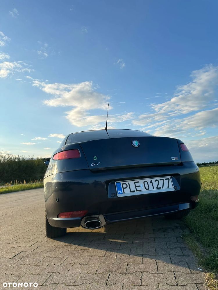 Alfa Romeo GT 1.9JTD 16V Q2 - 2