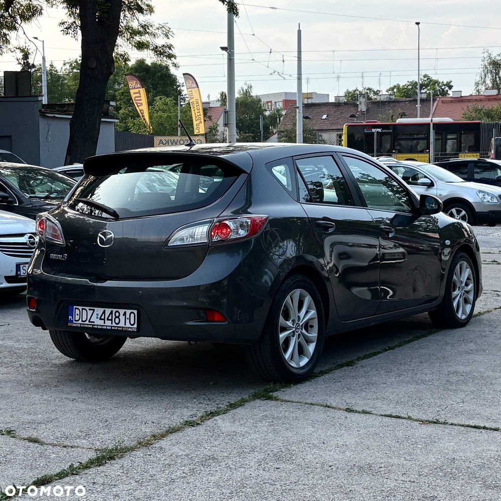 Mazda 3 - 4