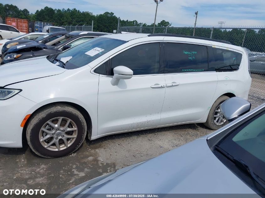 Chrysler Pacifica - 3